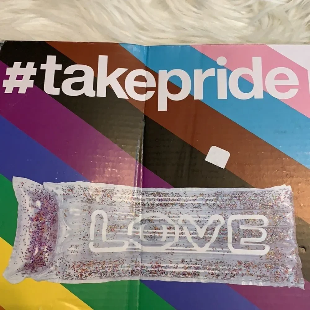 #takepride Inflatable pride pool float - Picture 3 of 3